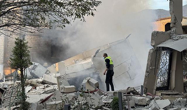 3 شهداء في غارة جوية إسرائيلية استهدفت سيارة جنوب لبنان