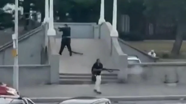 شرطة أستراليا: منفذا هجوم بونداي بيتش تلقيا تدريباً على الأسلحة معاً