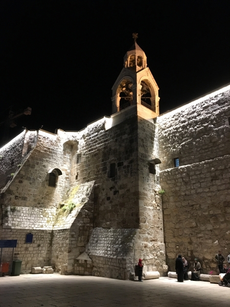 الاحتلال يحظر مشاركة نائب الرئيس الفلسطيني في قداس الميلاد ببيت لحم