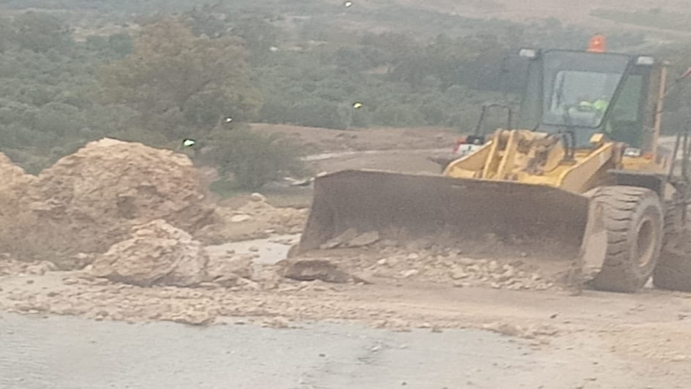 بلدية الكرك: إغلاق جزئي وكامل لبعض الطرق في الكرك بسبب الانهيارات 