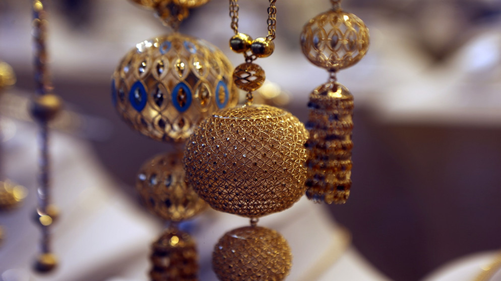 أسعار الذهب تواصل انخفاضها محليا الاثنين.. عيار 21 يصل إلى 87.6 دينارا