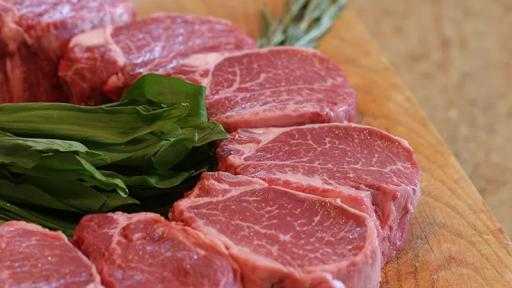 لحماية صناعتها المحلية.. الصين تفرض رسوماً جمركية على واردات لحوم الأبقار