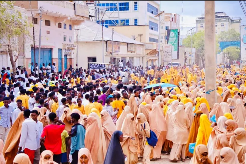 احتجاجات في الصومال وزيارة لأنقرة رفضاً للاعتراف الإسرائيلي بأرض الصومال