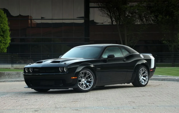 وداعاً لهذه الأيقونات.. 9 سيارات شهيرة لن تراها في صالات العرض عام 2026