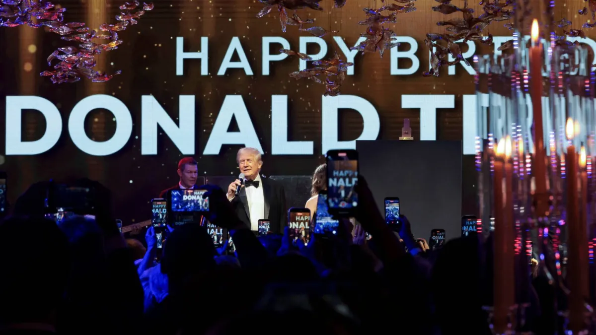 واشنطن تبدأ 2026 بضربة لنفط فنزويلا وترامب يؤجل رسوم الاثاث