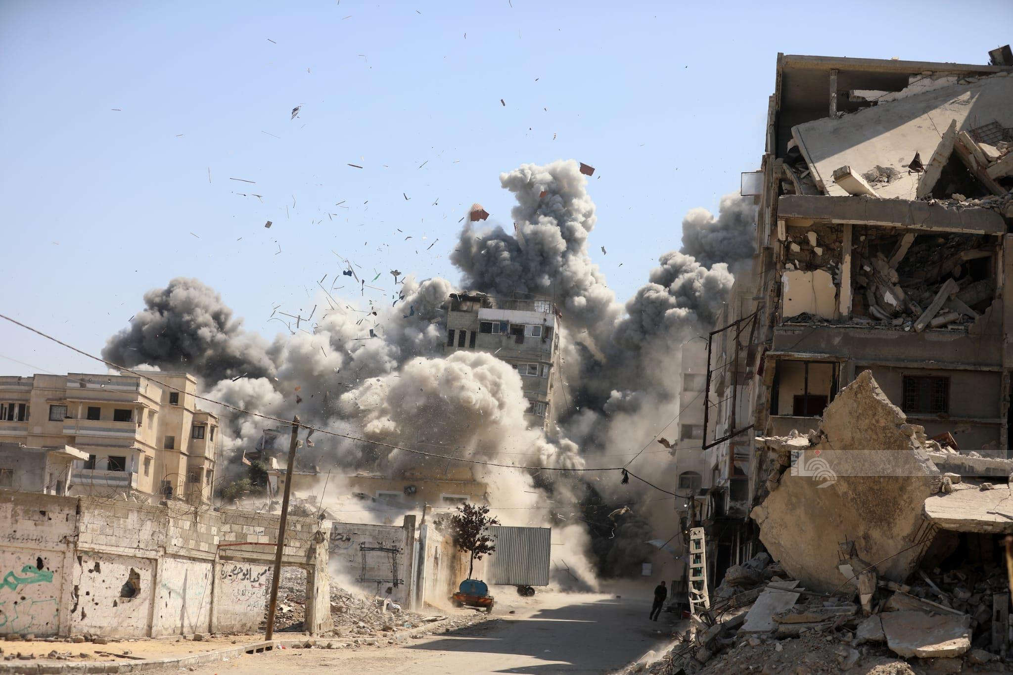 حماس: الاحتلال ينسف المنازل ويُزيح الخط الأصفر بخان يونس لإفشال اتفاق وقف الحرب