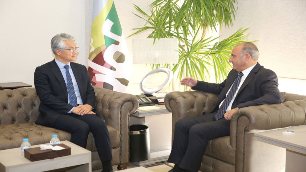 رئيس لجنة أمانة عمّان يبحث والسفير الكوري تعزيز التعاون المشترك