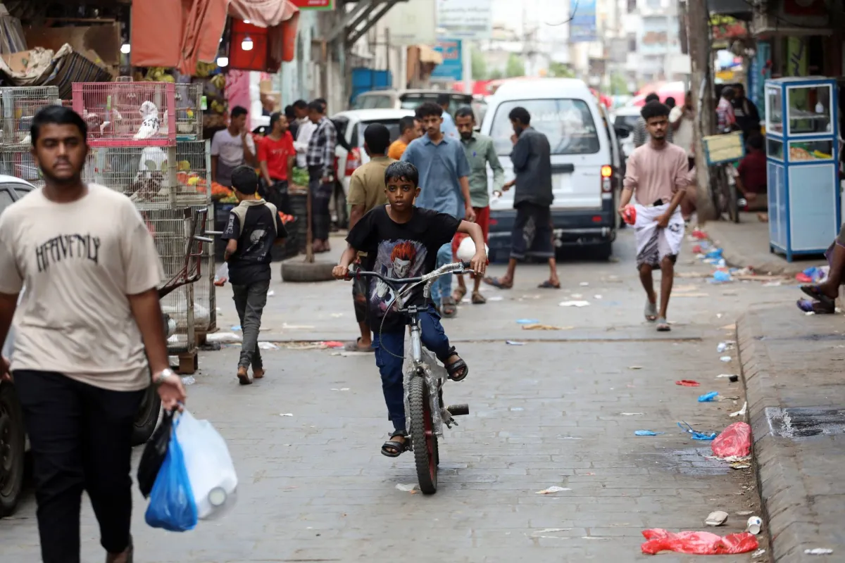 الصومال يحقق في استخدام مطاراته لتهريب الزبيدي من اليمن