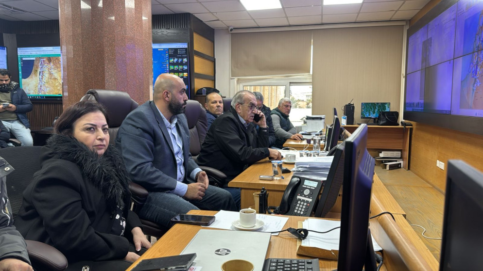 أبو السمن يوجّه كوادر الوزارة للتعاون مع الجهات المعنية لمواجهة الظروف الجوية