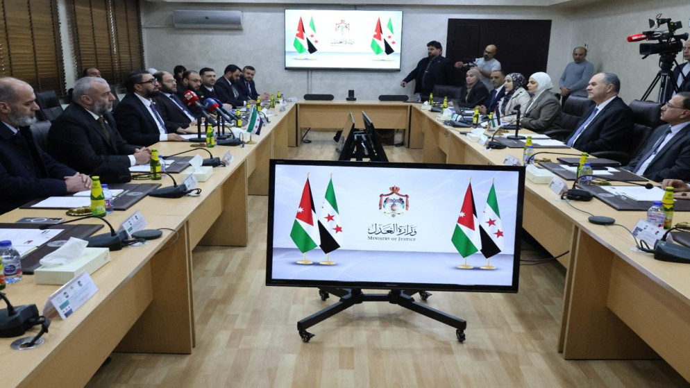 وزير العدل: دعم الاستقرار وبناء مؤسسات الدولة في سوريا يمثل أولوية