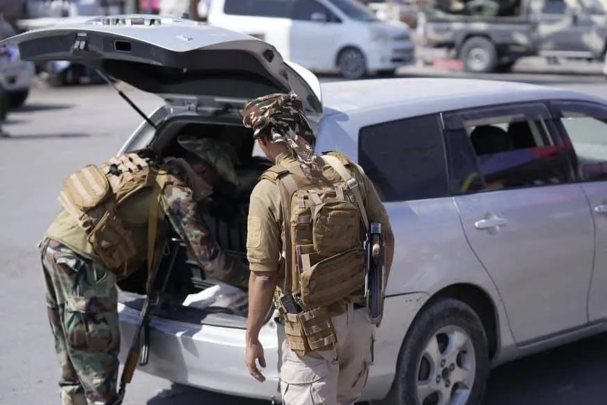 اليمن: إعادة تفعيل القضاء وحملات لمنع السلاح لتطبيع الأوضاع في المحافظات المحررة