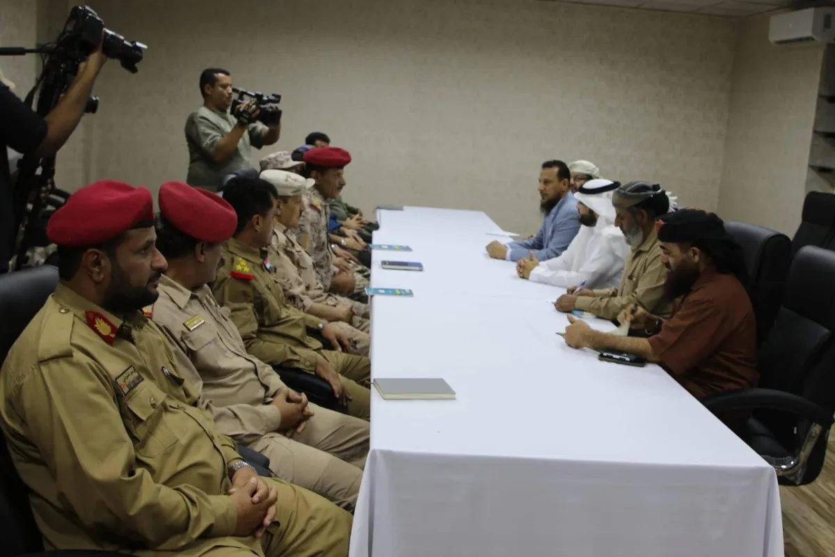 سكان عدن يرحبون بخطة إخراج المعسكرات من المدينة لتعزيز الطابع المدني