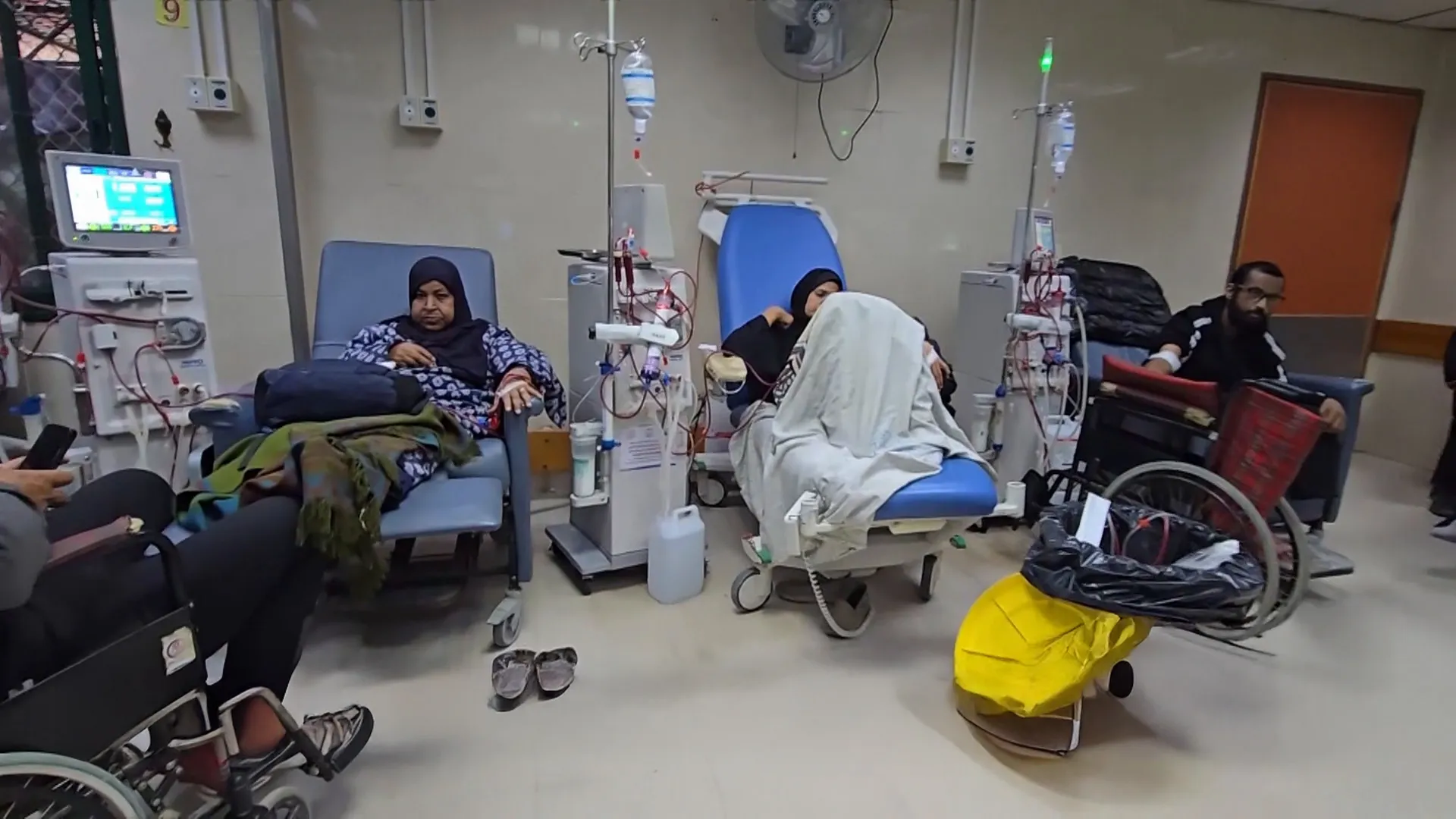 انهيار القطاع الصحي في غزة يهدد حياة مرضى الفشل الكلوي