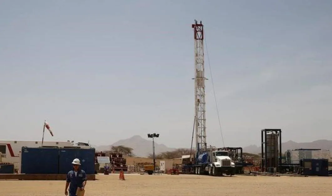 كينيا تطلق أكبر اكتتاب في شرق أفريقيا لبيع 65 من شركة أنابيب النفط