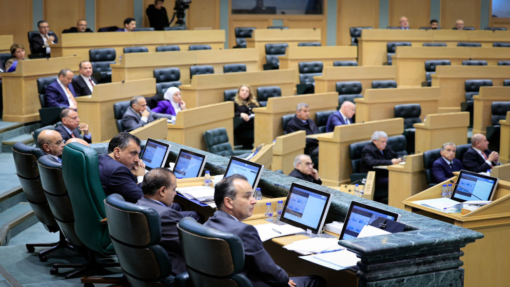 مجلس النواب يُقر 4 مواد بمشروع قانون مُعدل كاتب العدل