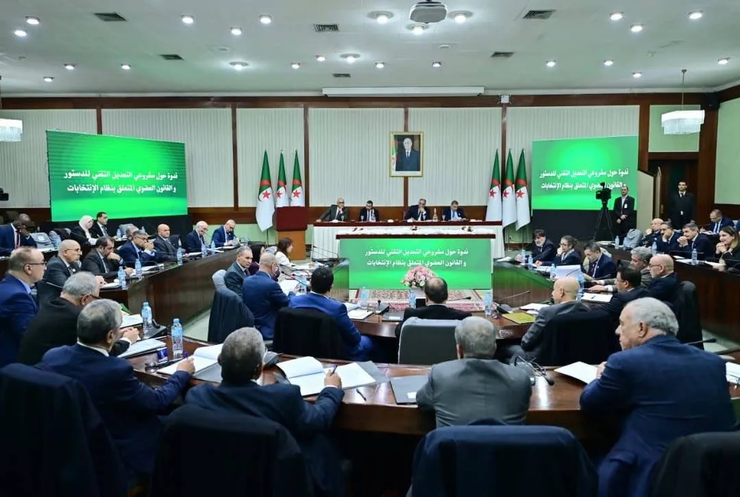 جدل سياسي في الجزائر حول التعديل الدستوري التقني