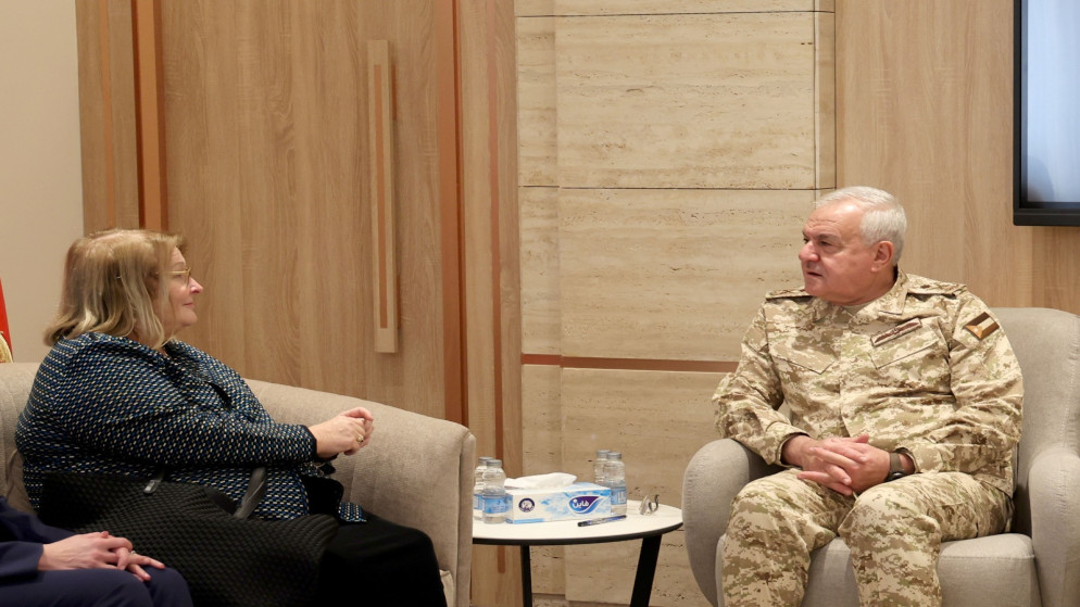 رئيس هيئة الأركان المشتركة يستقبل الرئيسة التنفيذية لمنظمة أمديست