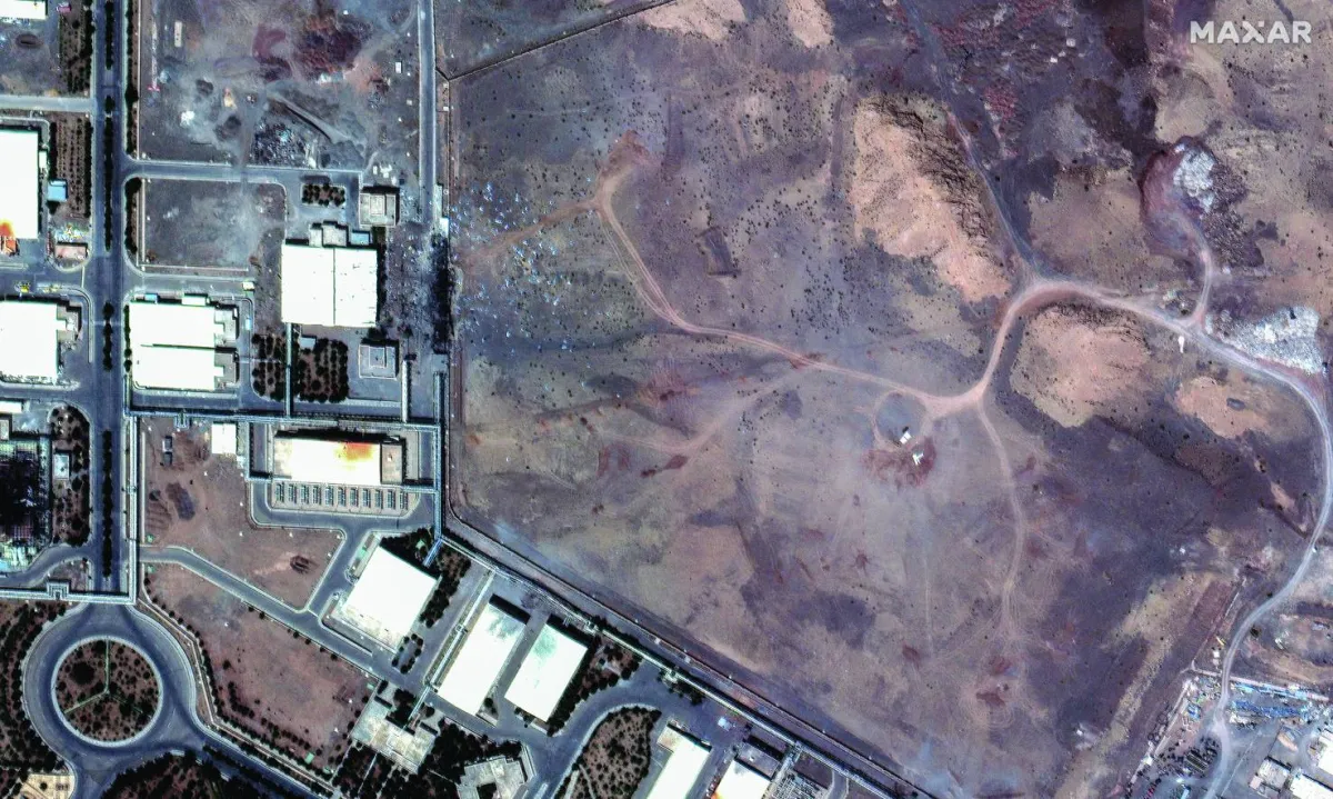 صور أقمار صناعية تكشف نشاطاً إيرانياً غامضاً في موقعي نطنز وأصفهان النوويين