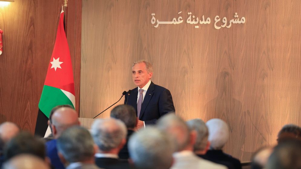 رئيس الوزراء يفتتح الجلسات الحوارية المتخصصة حول مشروع مدينة عمرة