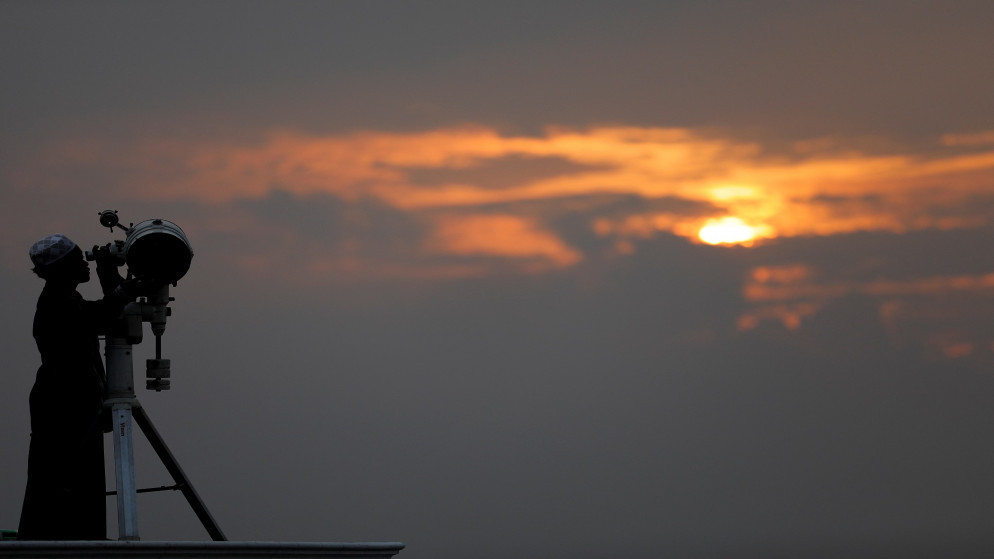 الفلك الدولي:استحالة رؤية هلال رمضان الثلاثاء 17 شباط في الدول العربية