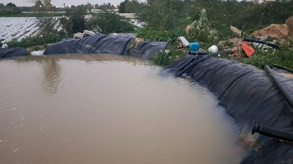 المياه تنفذ حملة أمنية في الشونة الجنوبية وتضبط بئرا مخالفة