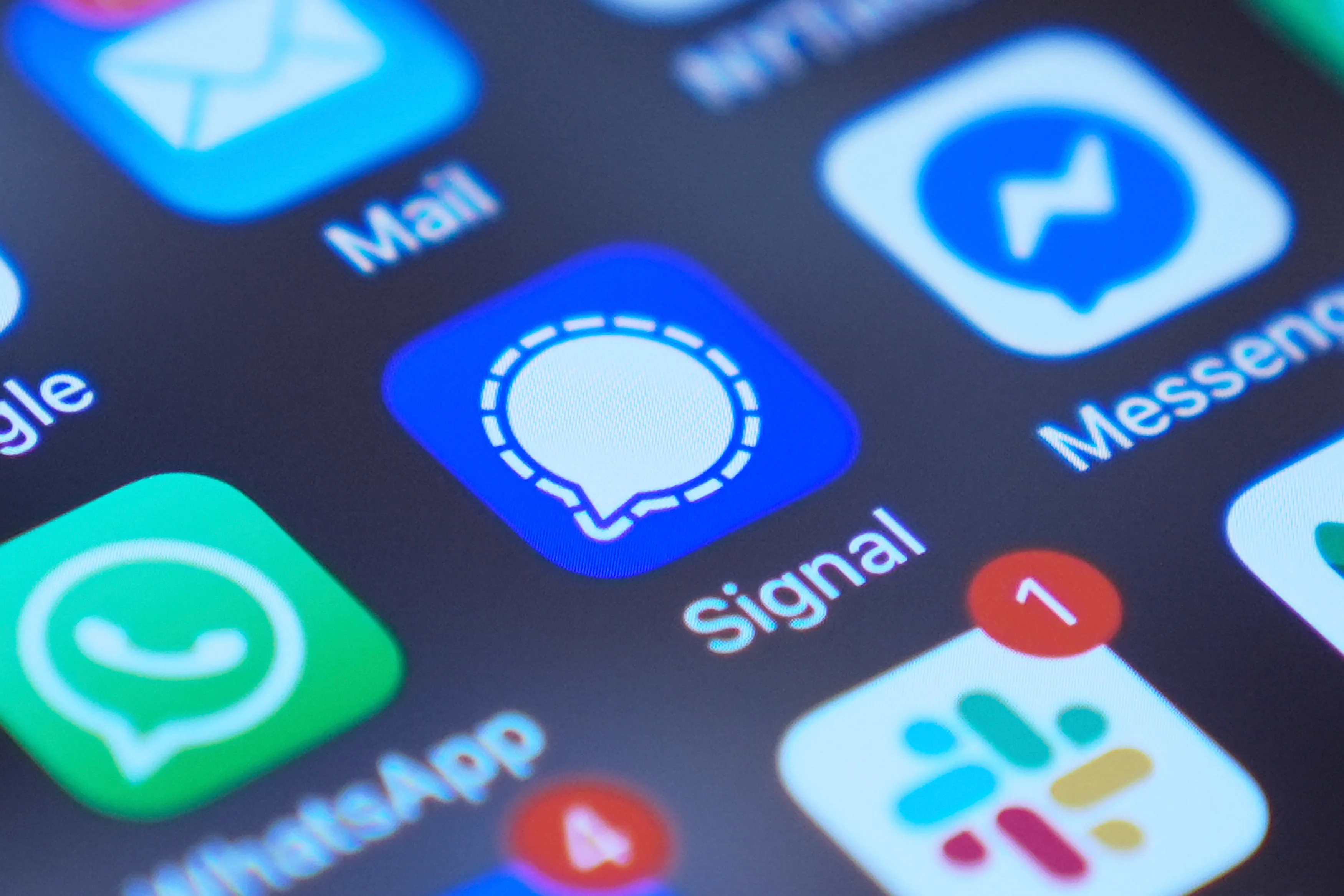 تحذيرات من هجمات قراصنة روس تستهدف واتساب وسيغنال: تفاصيل جديدة