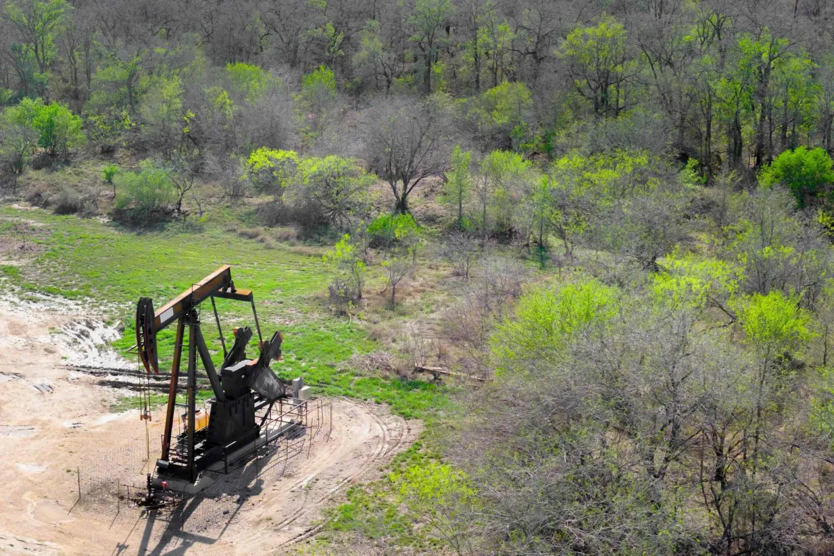 صعود النفط يلامس 100 دولار وسط تصاعد التوترات في الخليج