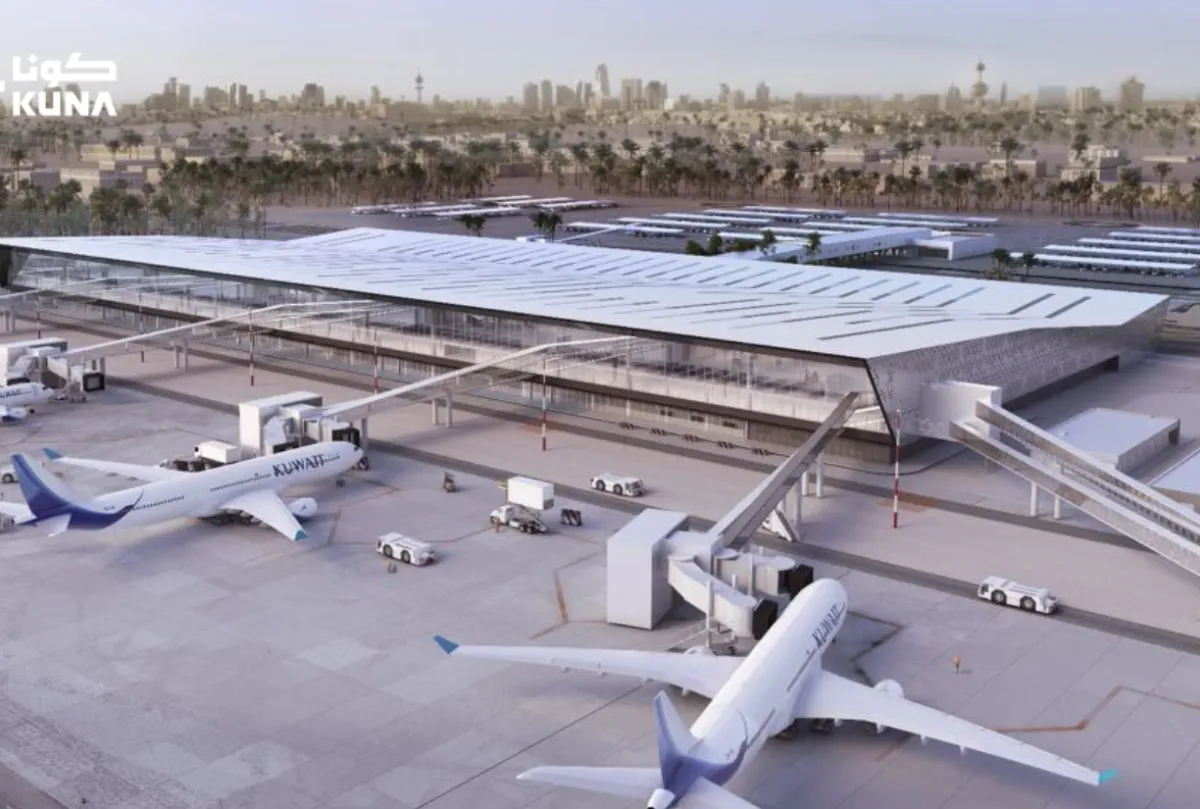 هجوم بطائرات مسيرة يستهدف مطار الكويت واضرار مادية