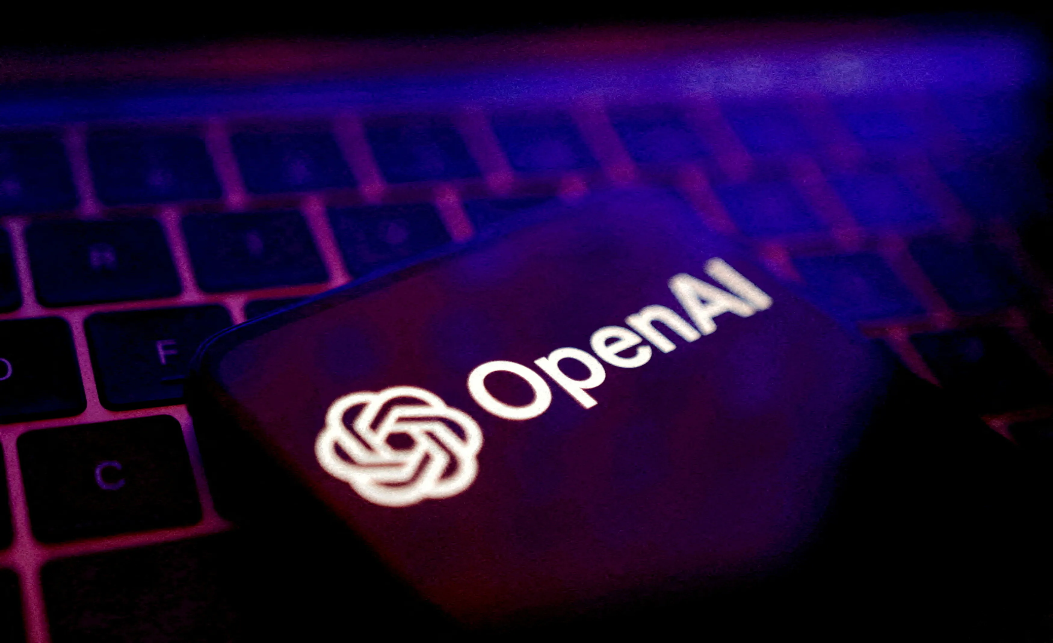 OpenAI تخترق صفوف البنتاغون: الذكاء الاصطناعي يخدم الجيش الأمريكي بشروط