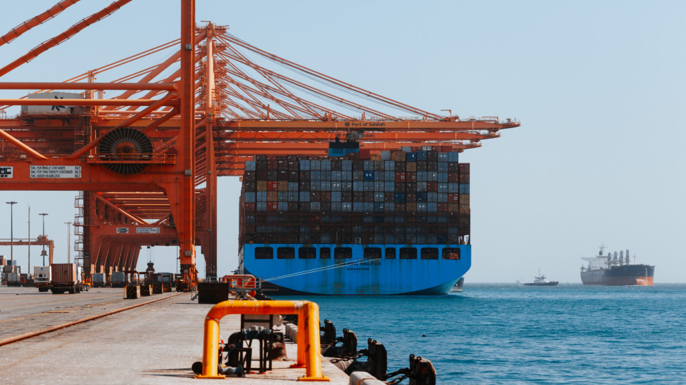 الأردن يستنكر بشدة الهجوم الإيراني على ميناء صلالة العماني