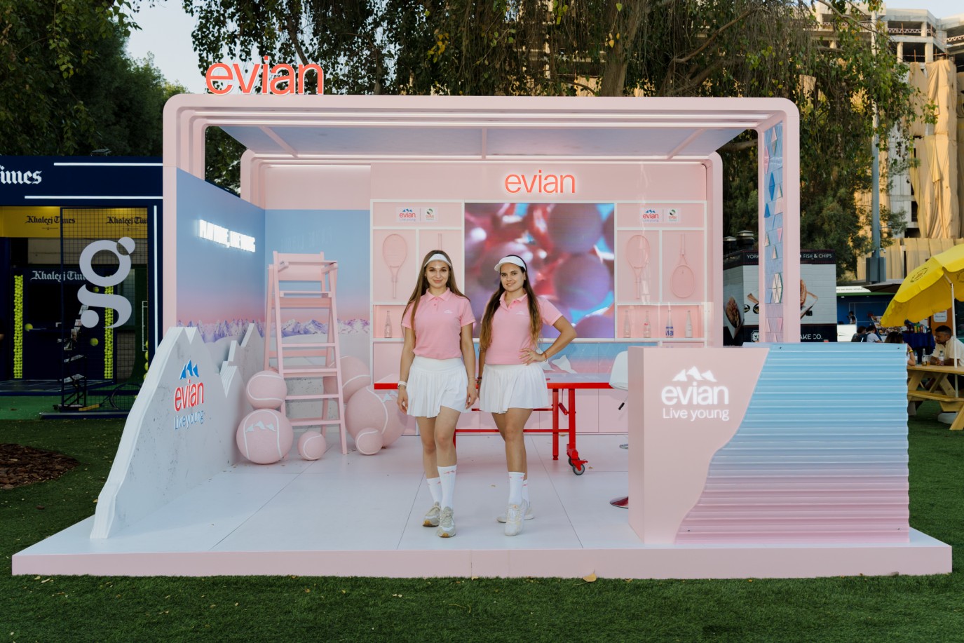 إيفيان تروي عطش بطولة دبي للتنس بفلسفة 'عش شابا'