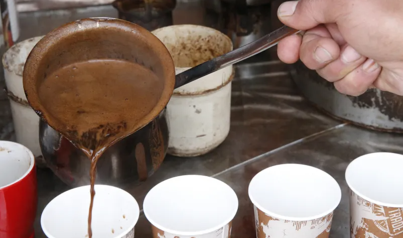 دراسة تكشف: كيف تحمي قهوتك عقلك من الخرف؟