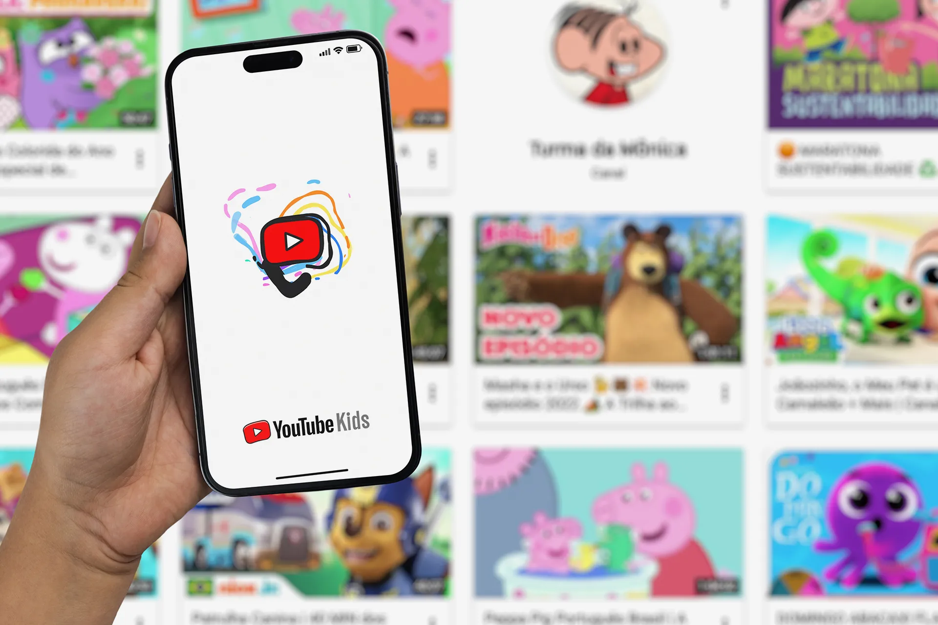 تحذيرات من سموم الذكاء الاصطناعي على يوتيوب تهدد براءة الاطفال