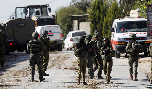 البرغوثي: حواجز الاحتلال تحول الضفة إلى سجون معزولة