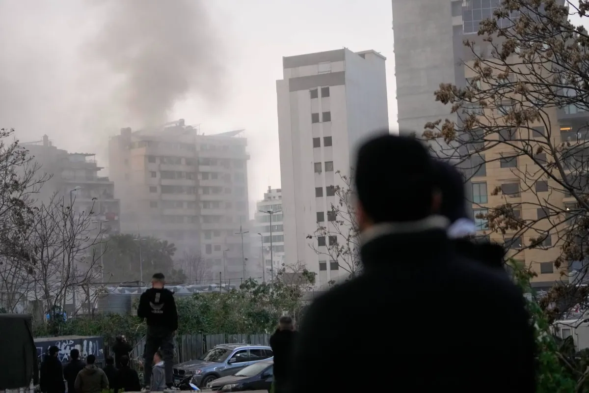 لبنانيون ينتقدون حزب الله: هل جرّ البلاد إلى حرب جديدة؟