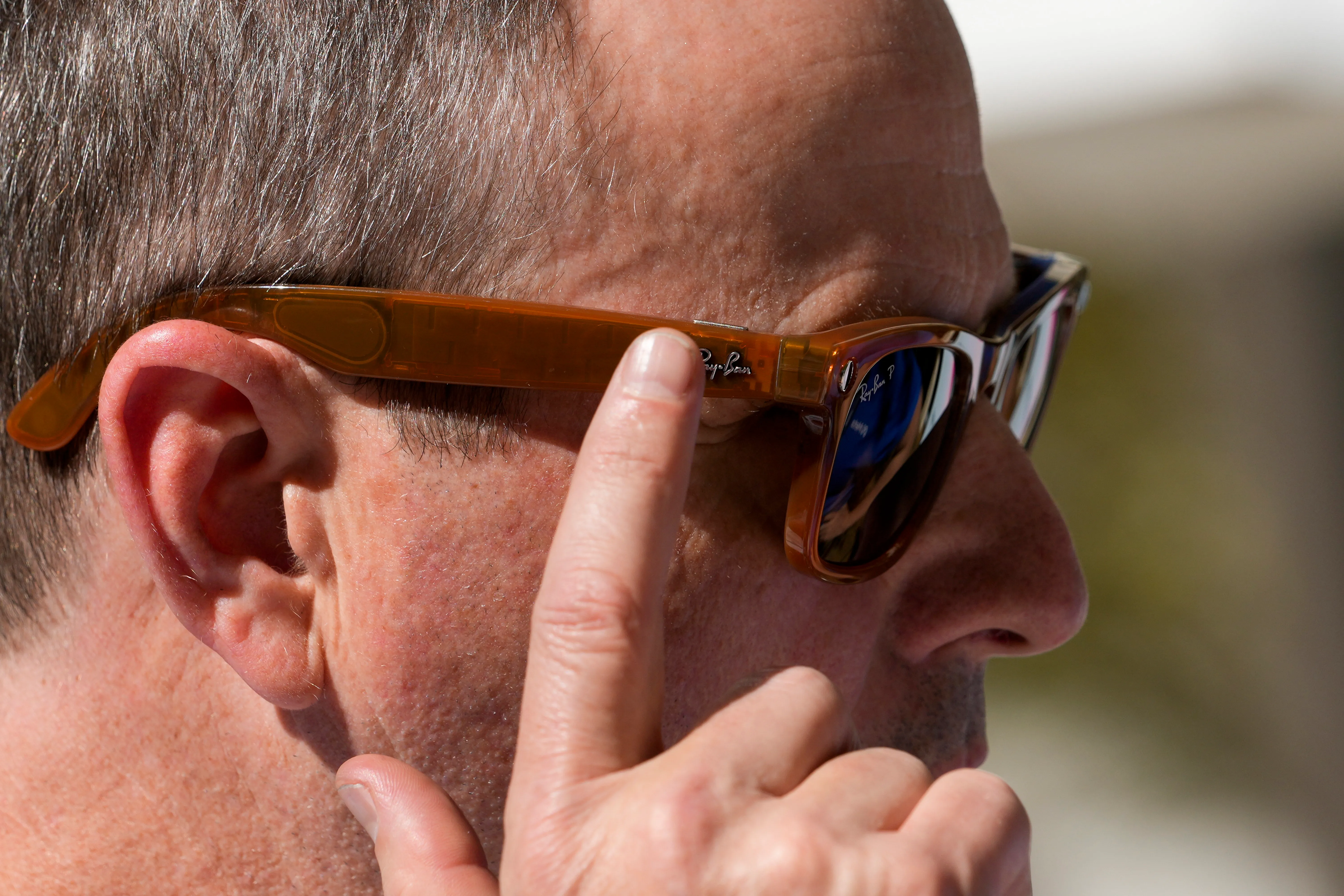 تطبيق جديد يكشف عن مستخدمي النظارات الذكية.. هل تحمي خصوصيتك؟