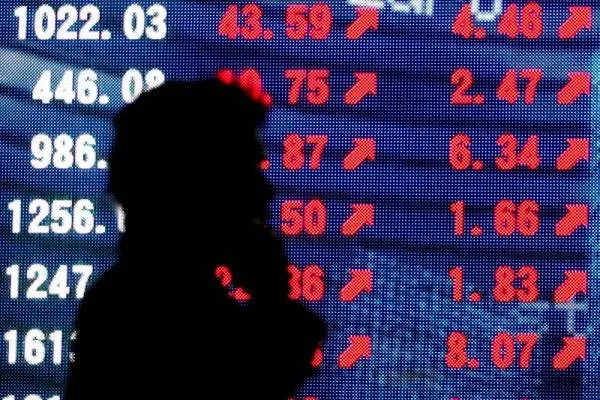 بورصات الخليج تحت ضغط الهجمات وتصاعد التوترات الإقليمية