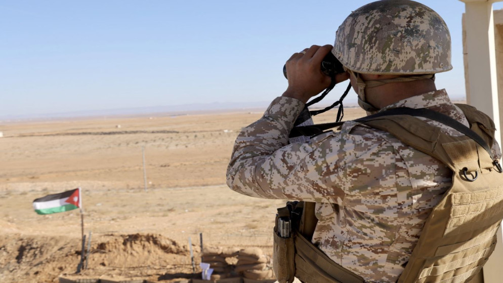 الجيش يحبط تسلل 4 اشخاص عبر الحدود الشمالية