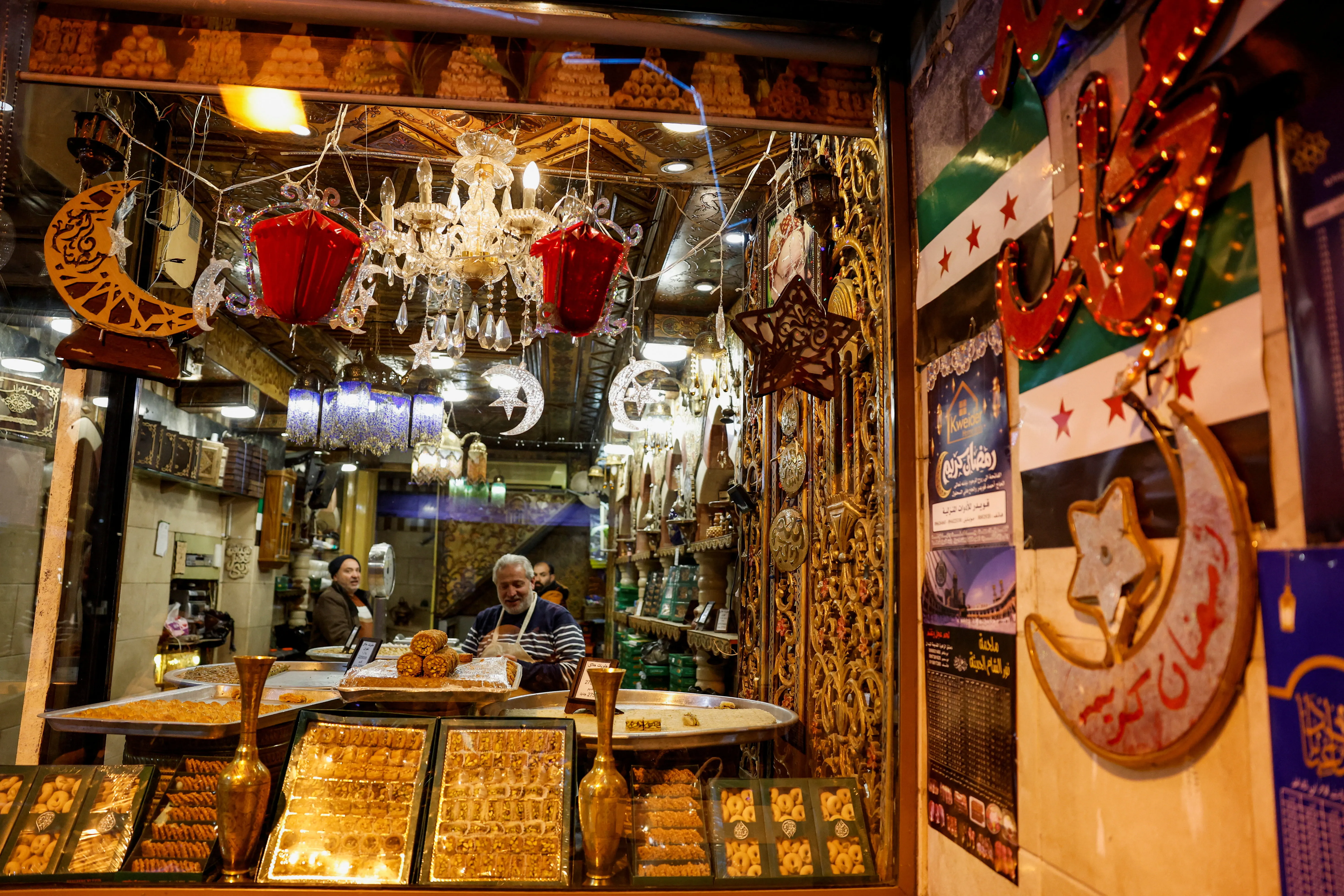 سوريا تحت وطأة الغلاء: الحرب الإقليمية تزيد معاناة المواطنين