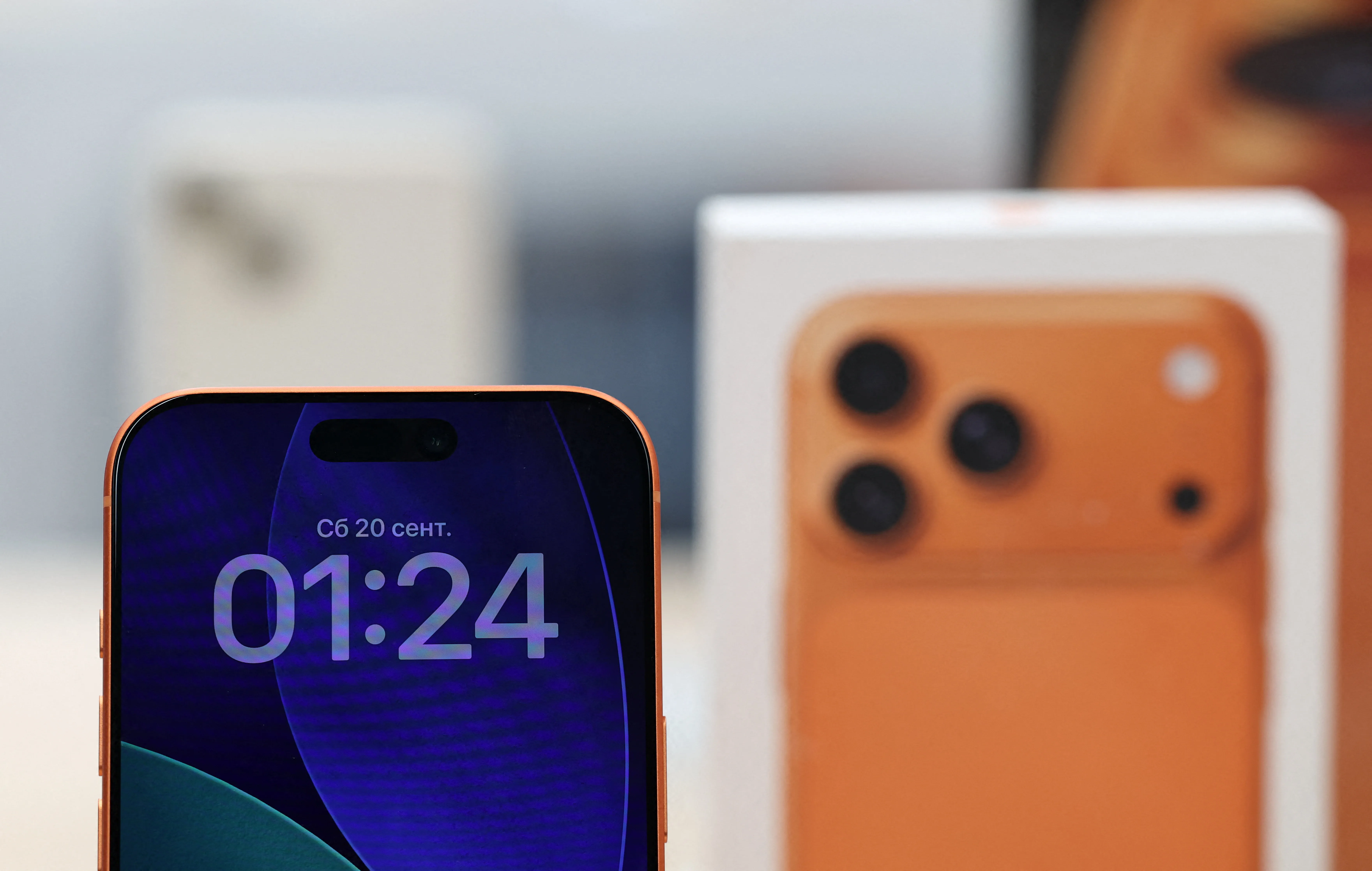 ايفون 18 برو: تحسينات جذرية في الكاميرا الأمامية تحدث ثورة في التصوير