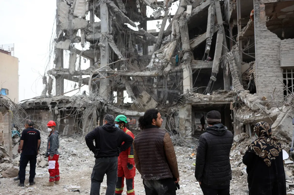 ايران تلوح بفتح جبهات جديدة وتصعيد نفطي مع استمرار التوتر