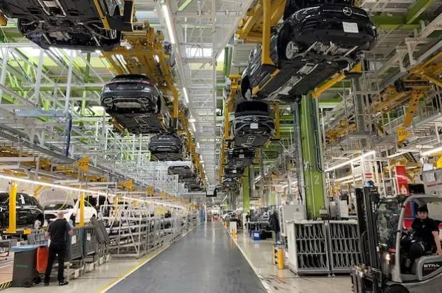 صدمة في منطقة اليورو: تراجع الإنتاج الصناعي يثير المخاوف