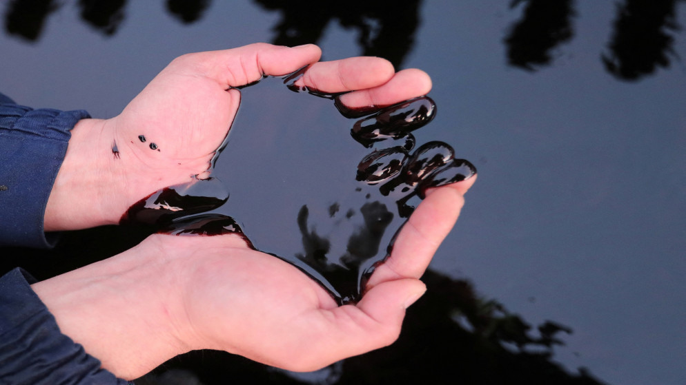 صعود قوي لاسعار النفط العالمية وسط تصاعد التوترات في الشرق الاوسط