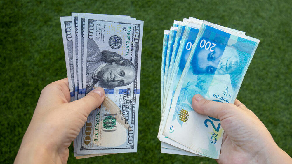 الدولار يقفز مقابل الشيكل وسط مخاوف من تصاعد التوترات النفطية