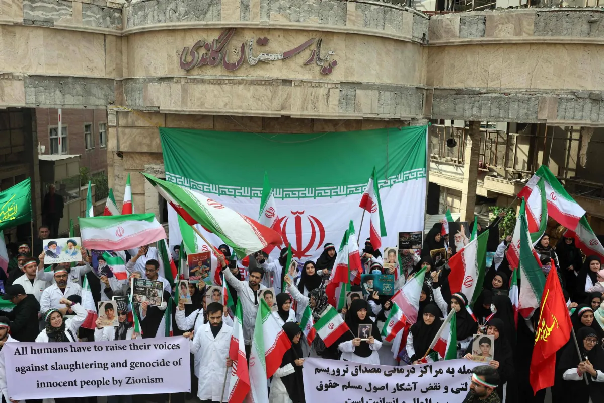 نزوح المرضى: اخلاء مستشفيات بايران وسط صمود المنظومة الصحية