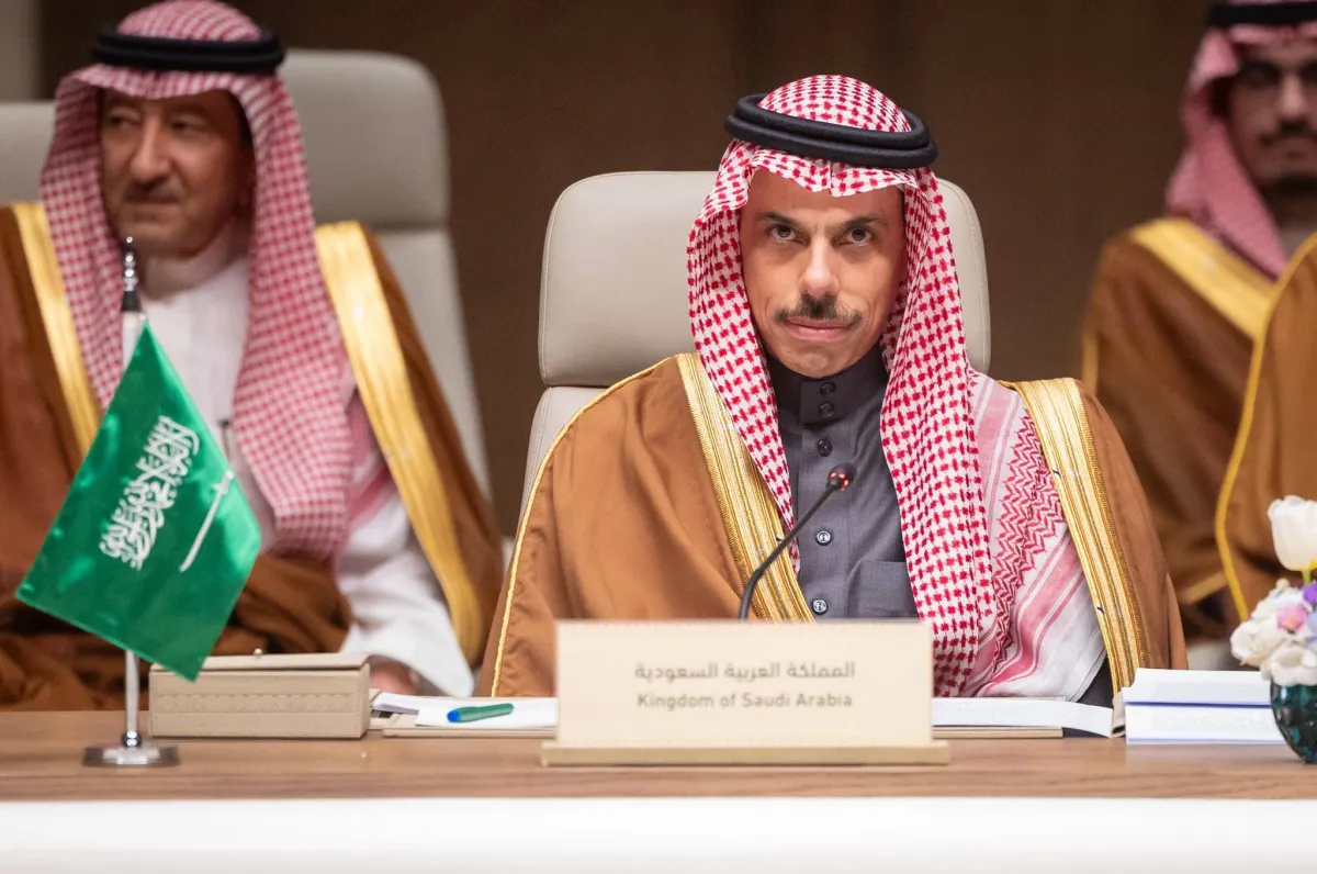 السعودية تحذر إيران: تجاوزاتكم لها ثمن باهظ