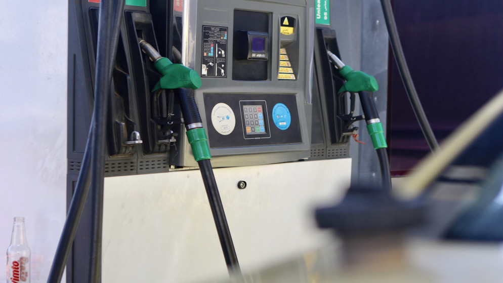 الاردن يواجه تقلبات اسعار النفط بخطط طوارئ ومخزون استراتيجي