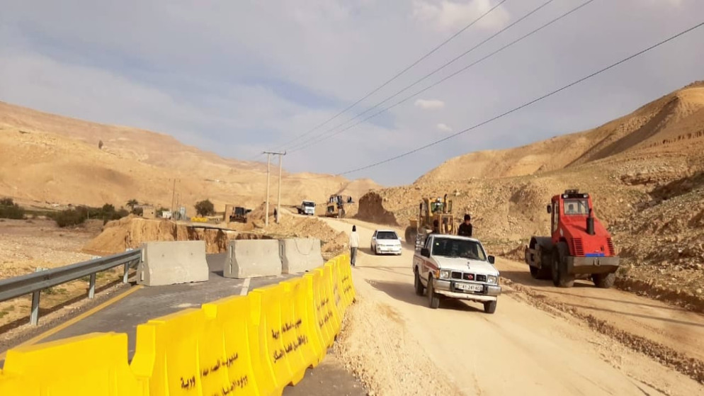 الأشغال العامة تتجاوب مع طوارئ الأحوال الجوية في مختلف المحافظات