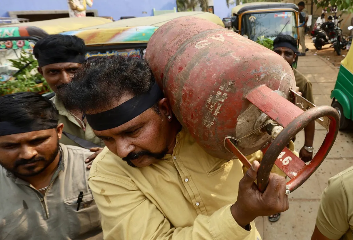 الهند تواجه تحديات في استيراد الغاز بعد التوترات في الشرق الأوسط