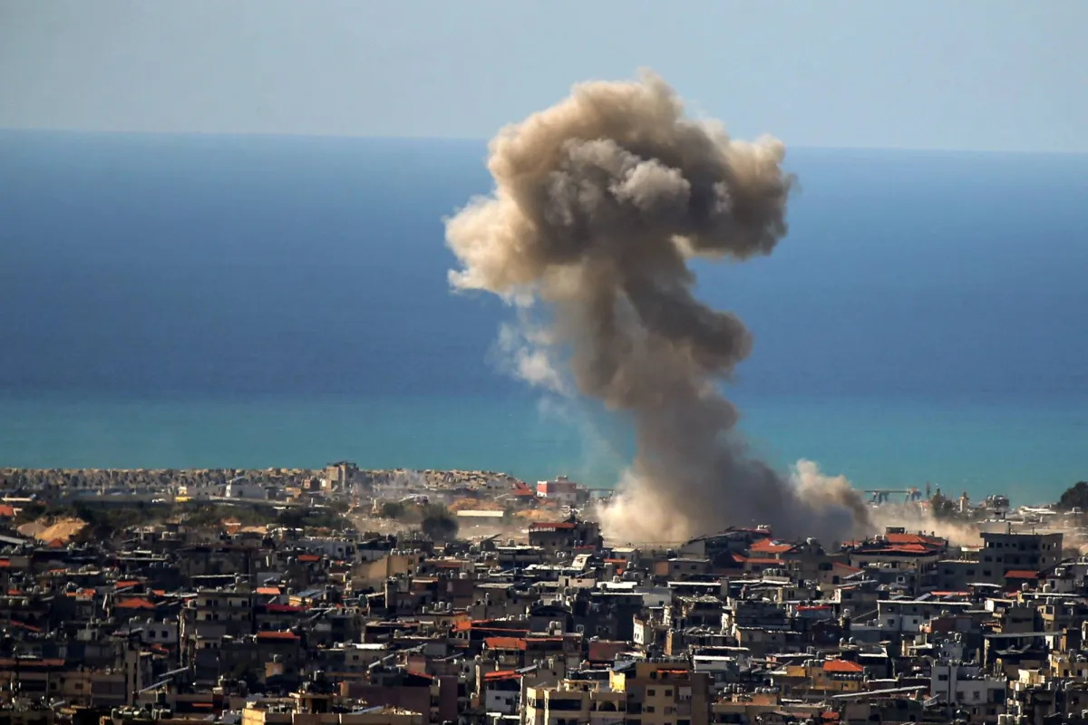 تصعيد جنوب لبنان.. غارة اسرائيلية تخلف ضحايا في بنت جبيل